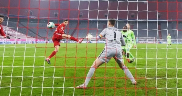 Cristiano Ronaldo oder Lionel Messi? Robert Lewandowski wird Weltfußballer des Jahres 2020!