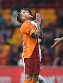 Galatasaray vs. Adana Demirspor 01.04. live: Übertragung, Stream, Uhrzeit